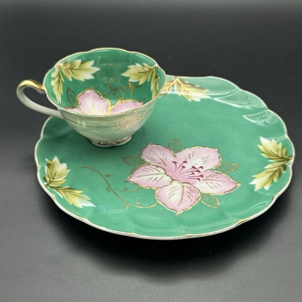 Royal Carlton beautiful vintage